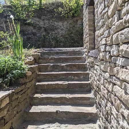Habitación en casa particular Country Old Stone House Immerse In Nature Lequio Berria