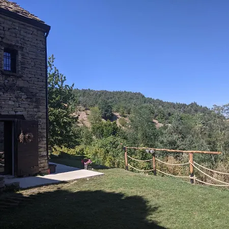 Country Old Stone House Immerse In Nature Habitación en casa particular