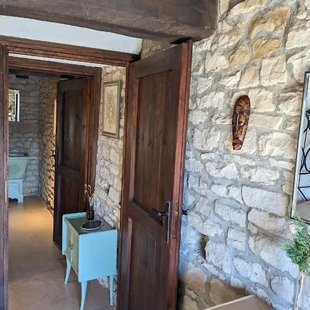Habitación en casa particular Country Old Stone House Immerse In Nature