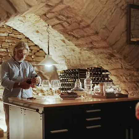 Country Old Stone House Immerse In Nature *